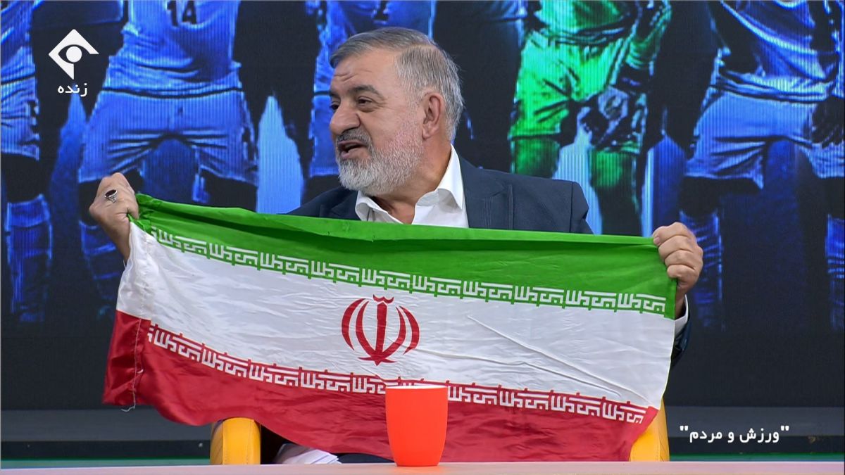 ورزش و مردم/ قوانین فیفا درباره اقلام فرهنگی از فرش های اهدایی تا پرچم ها چگونه است؟