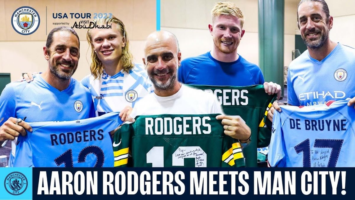 دیدار بازیکنان منچسترسیتی با یکی از ستارگان فوتبال آمریکایی