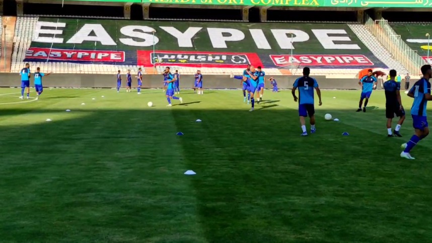 اختصاصی/ حواشی و گرم کردن بازیکنان استقلال و سپاهان قبل از شروع بازی