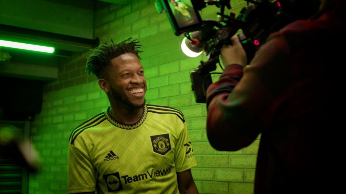 پشت صحنه رونمایی منچستریونایتد از کیت سوم برای فصل 23-2022