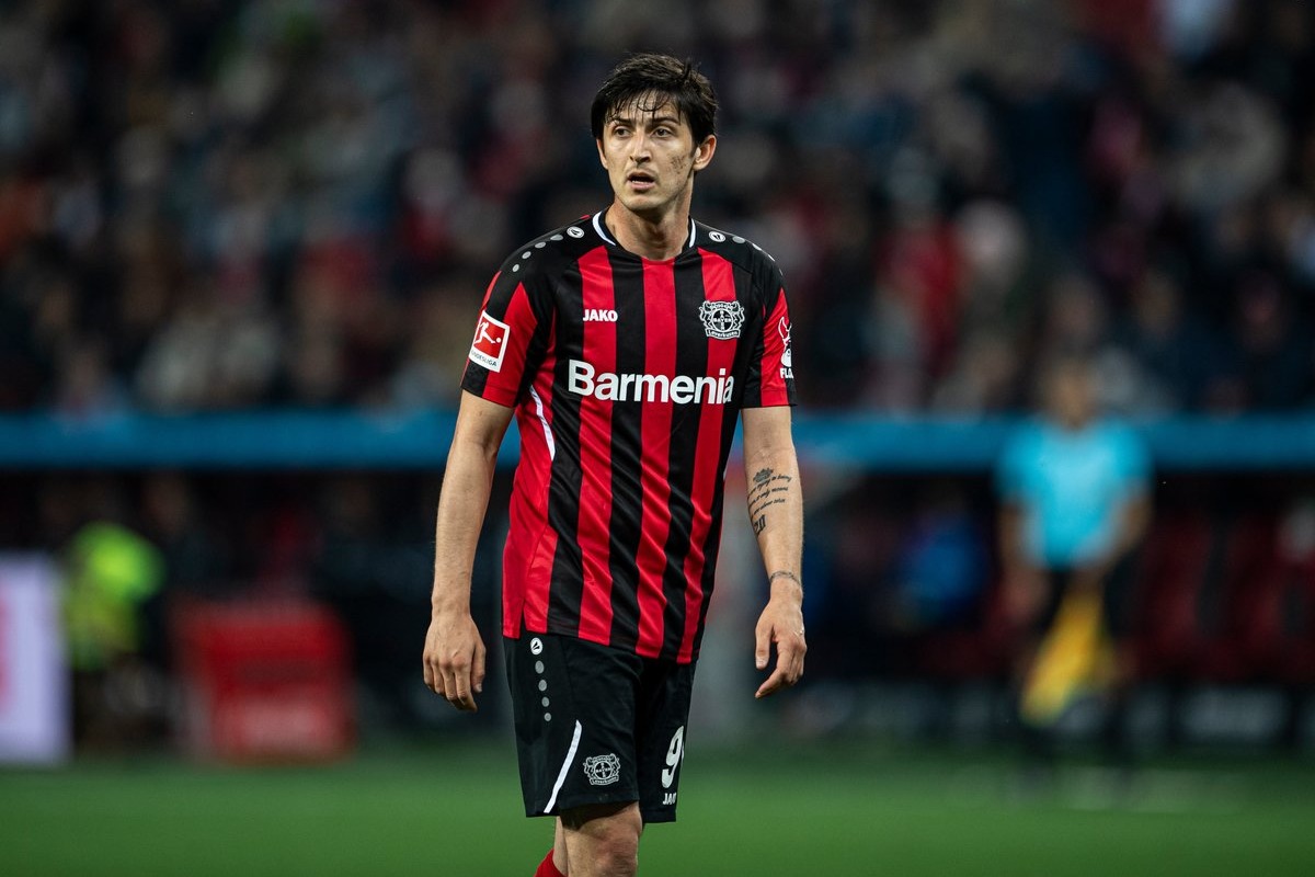 انتقاد تند رسانه انگلیسی از آزمون (عکس)