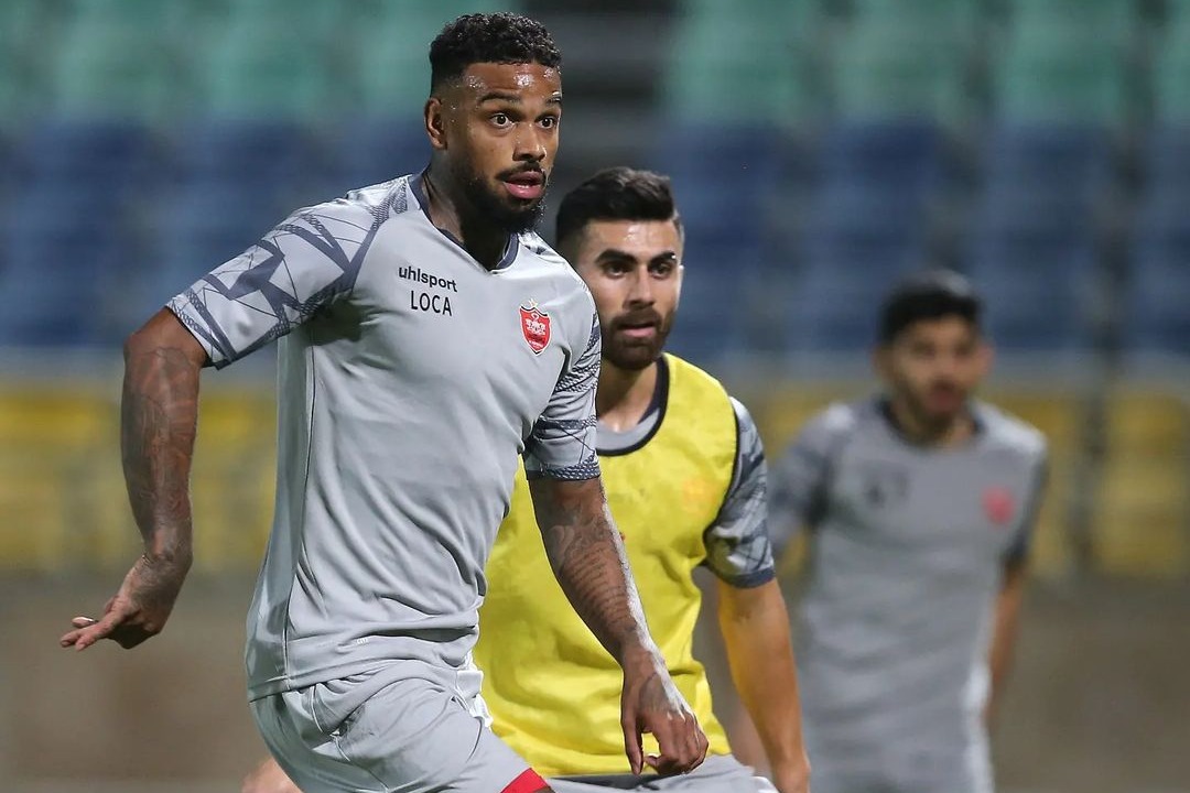 حضور مهاجم هلندی پرسپولیس در تمرینات گروهی