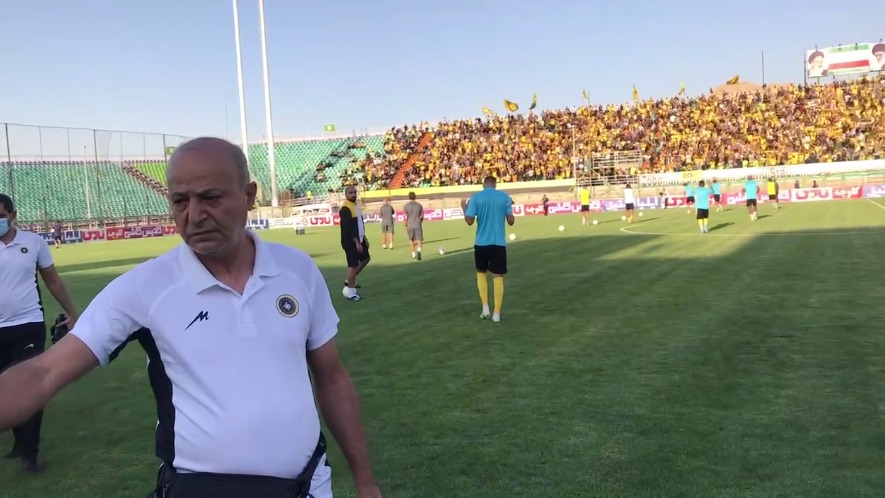 اختصاصی/ ورود بازیکنان سپاهان و فولاد به زمین برای گرم کردن