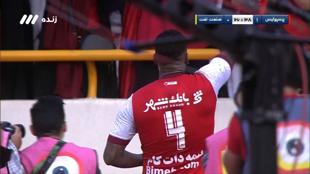گل اول پرسپولیس به صنعت نفت آبادان (لوکادیا)