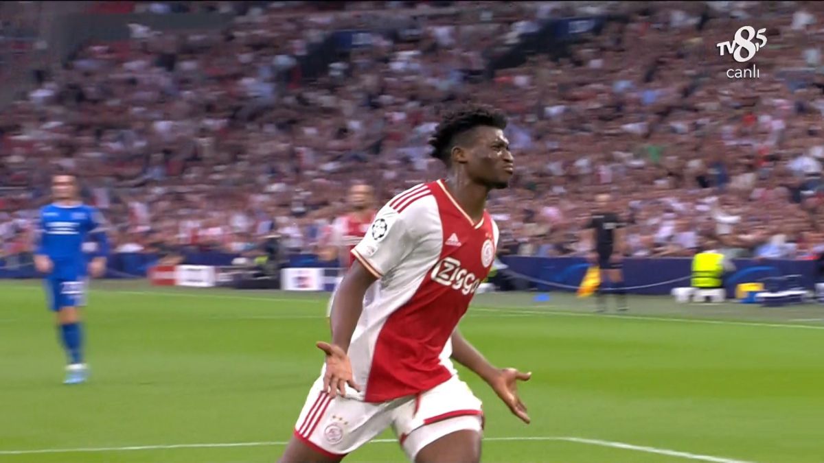 گل سوم آژاکس به رنجرز (کودوس)