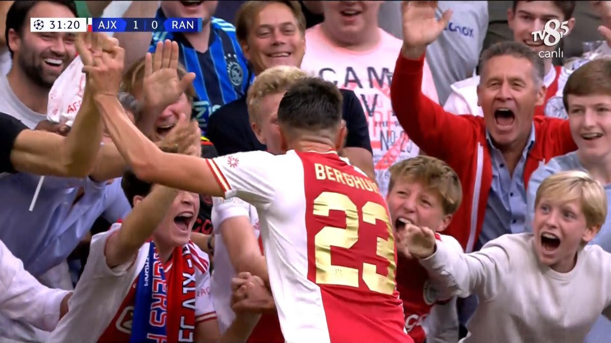 گل دوم آژاکس به رنجرز (استیون برگویس)