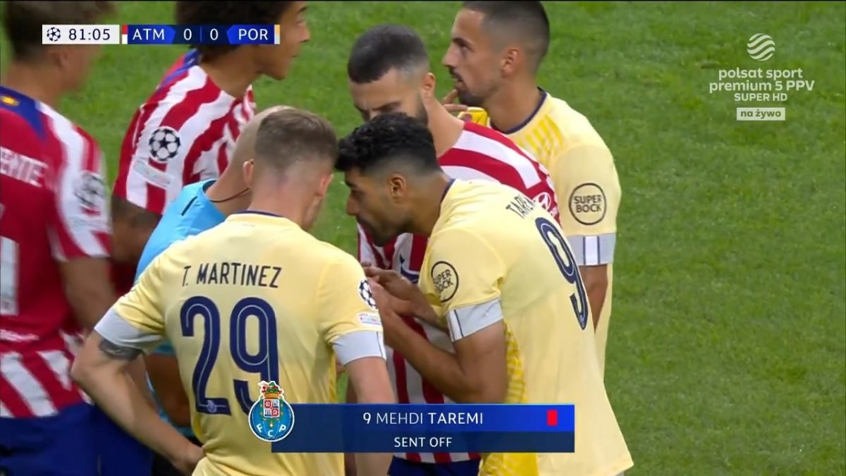 اخراج مهدی طارمی در دیدار مقابل اتلتیکومادرید به دلیل تمارض در محوطه جریمه