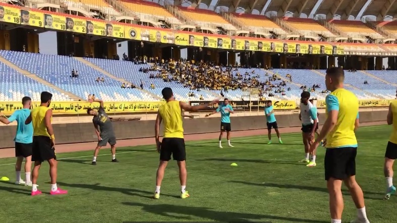 اختصاصی/ گرم کردن تیم های سپاهان و آلومینیوم اراک قبل از دیدار دو تیم