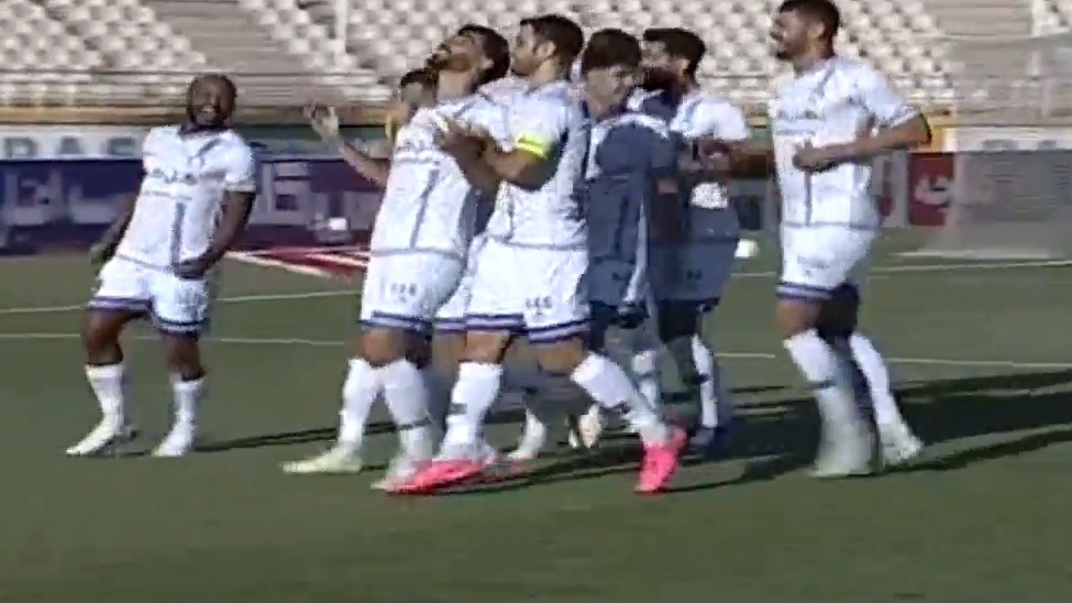 گل اول گل گهر سیرجان به پیکان (سوپرکاشته شکاری)