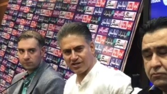 اختصاصی / حمید مطهری پس از شکست نساجی مقابل استقلال: 4 ساله اینا دارن به من فحش میدن