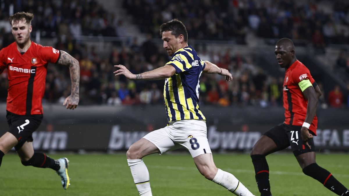 خلاصه بازی رن 2-2 فنرباغچه