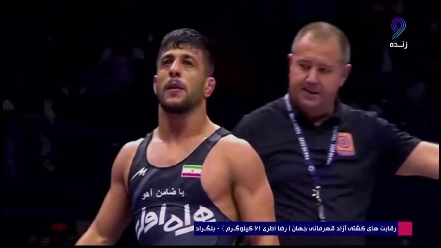 پیروزی رضا اطری مقابل حریف بلغارستانی و صعود به نیمه نهایی (کشتی آزاد قهرمانی جهان 2022)