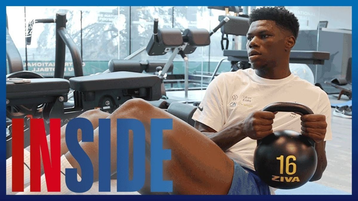 تمرینات داخل سالن تیم ملی فرانسه