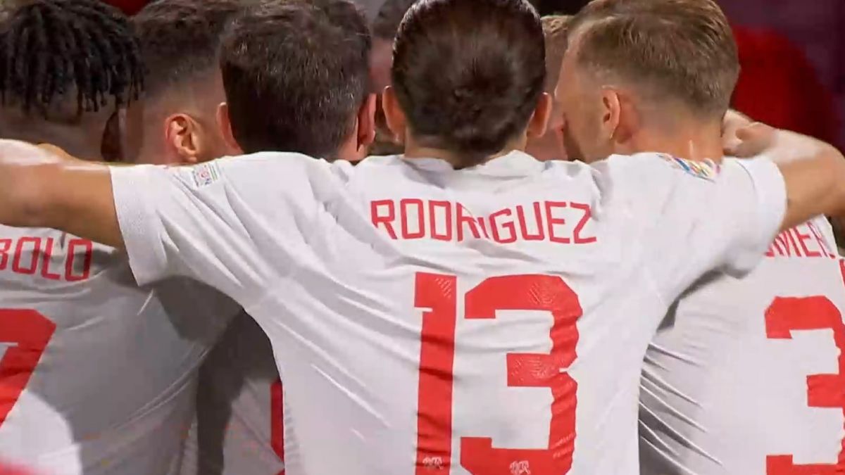 گل اول سوئیس به اسپانیا (آکانجی)