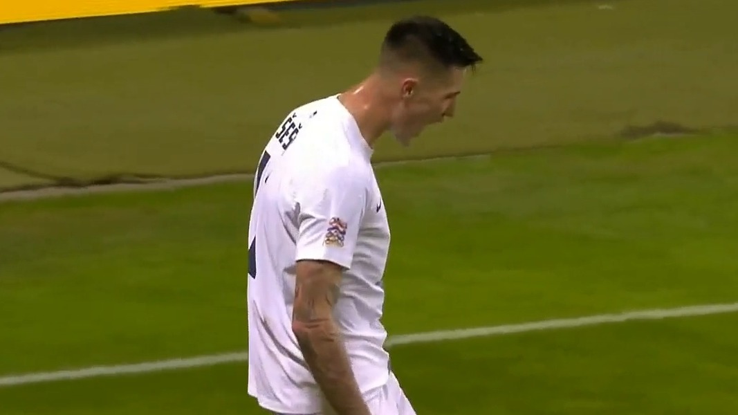 سوپرگل تماشایی و استثنایی سسکو در بازی اسلوونی و سوئد