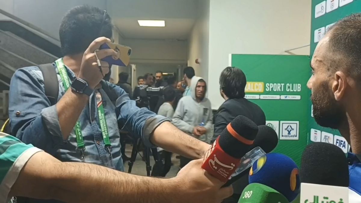 اختصاصی/ دعوا و کتک کاری در ورزشگاه اراک و نیمه تمام ماندن مصاحبه میلاد جهانی