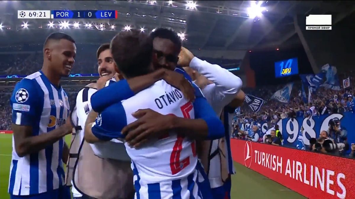 گل اول پورتو به بایر لورکوزن (سانوسی روی پاس گل طارمی)