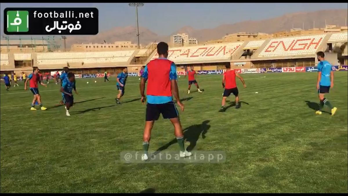 اختصاصی/ گرم کردن بازیکنان پیکان و آلومینیوم پیش از بازی