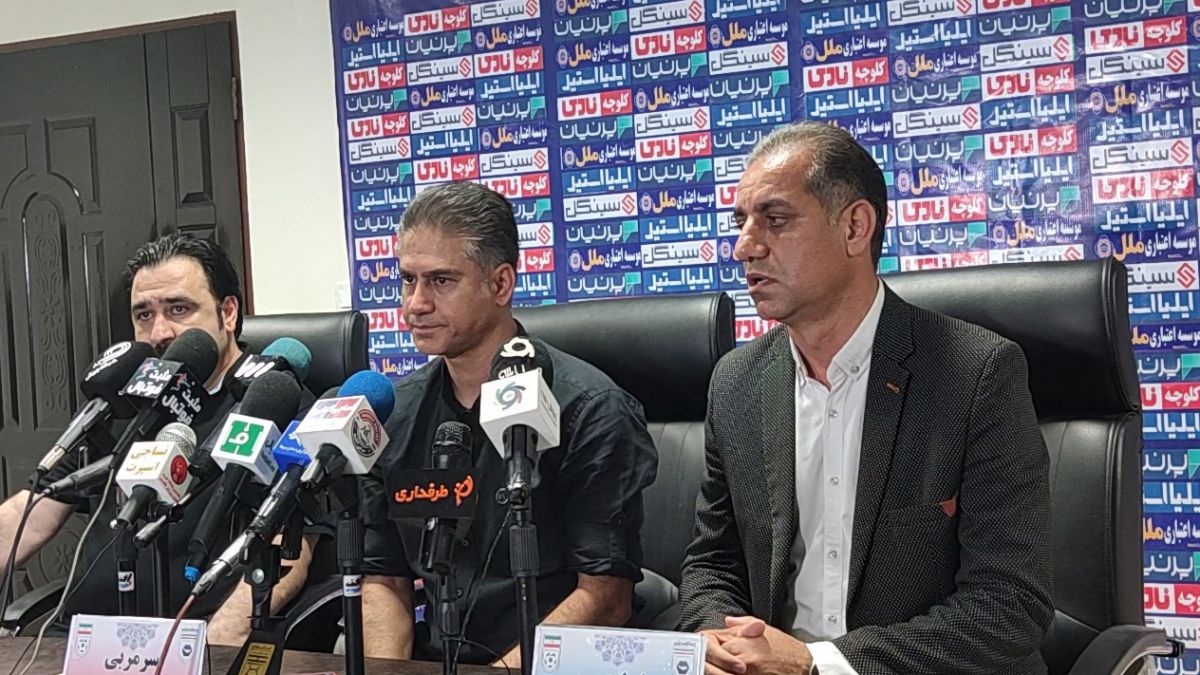 اختصاصی/ کنفرانس خبری بعد از بازی تیم های نساجی مازندران و ذوب آهن اصفهان