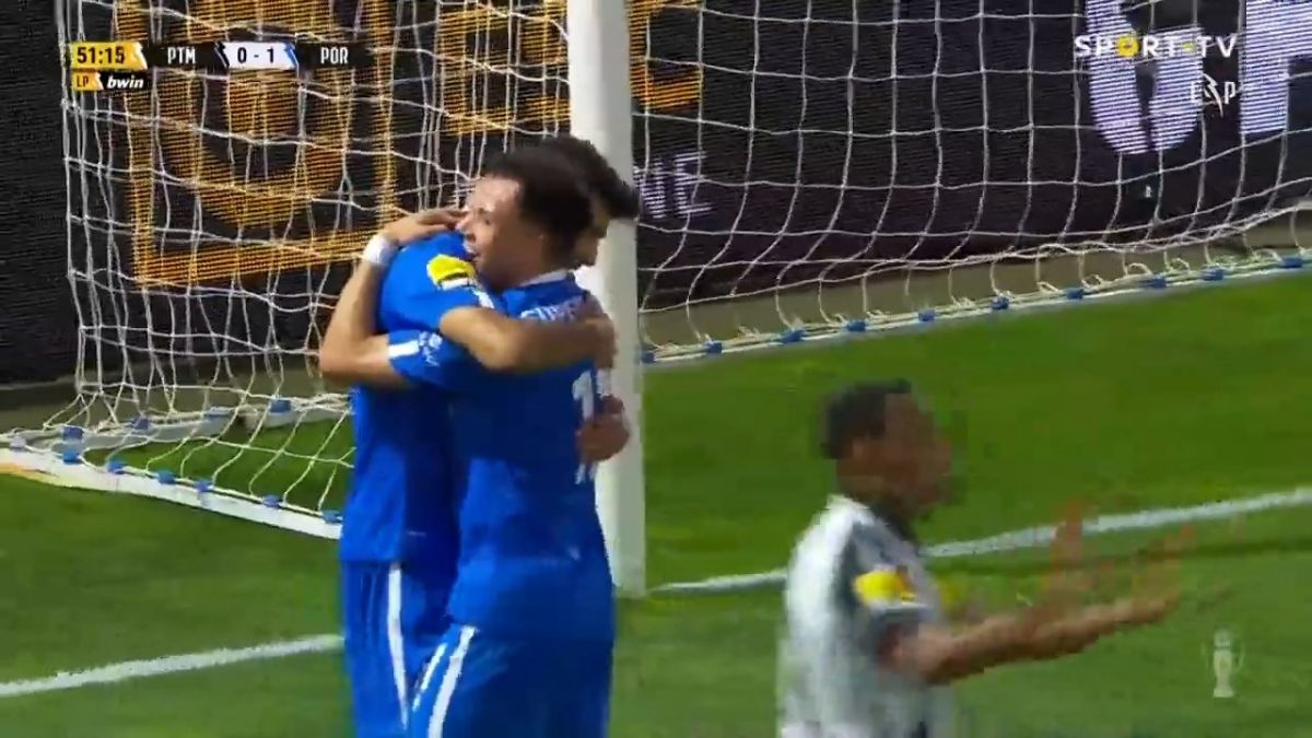 گل دوم پورتو به پورتیموننزه (پاس گل مهدی طارمی)