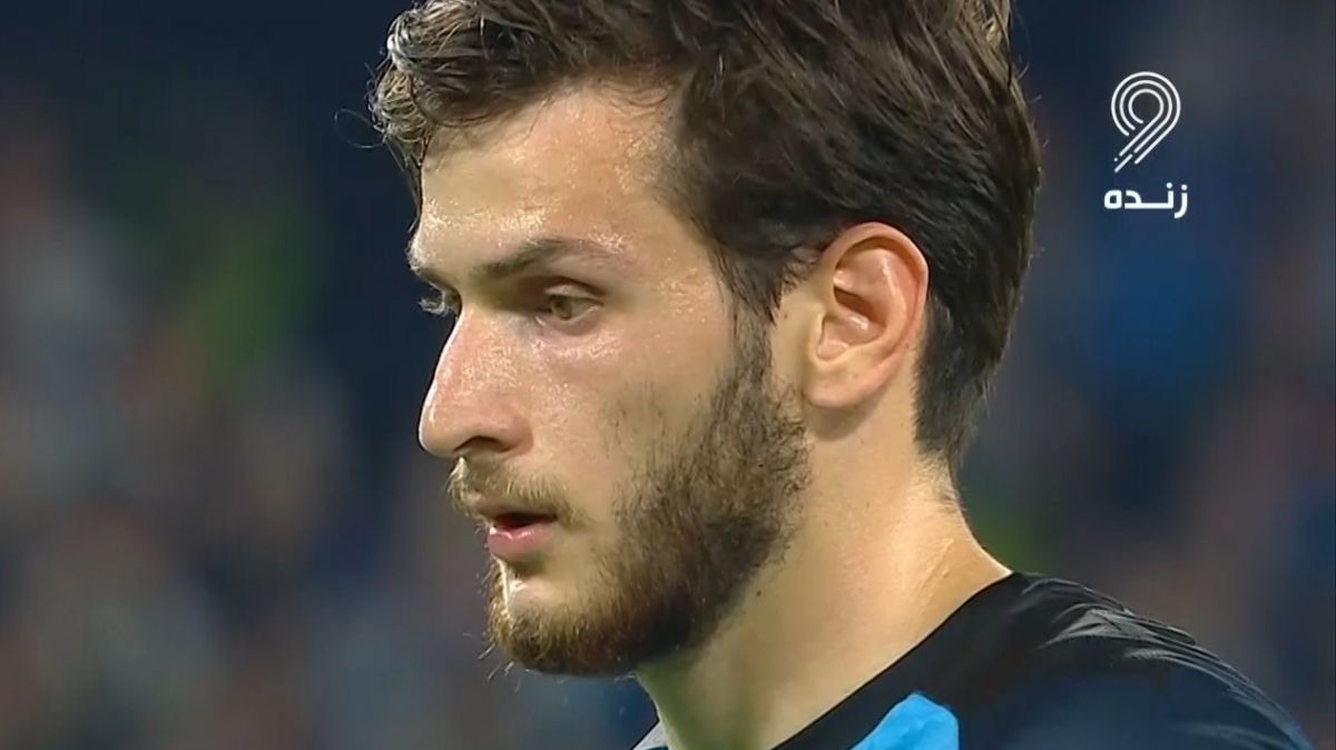 گل سوم ناپولی به آژاکس (کواراتسخلیا)