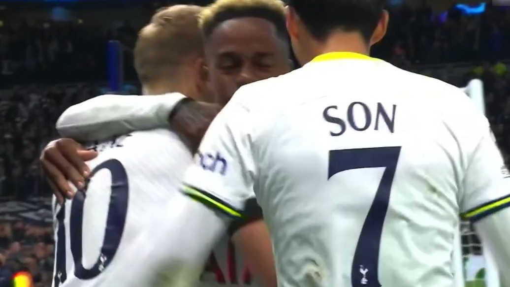 گل دوم تاتنهام به اینتراخت فرانکفورت (هری کین)