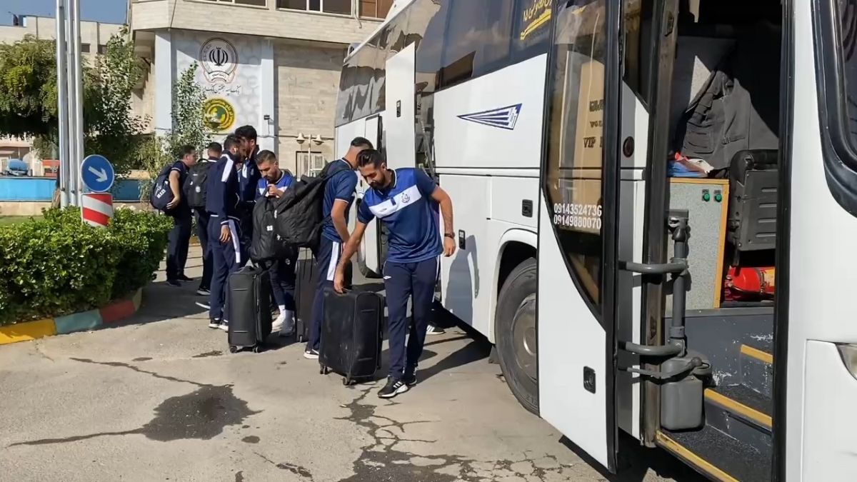 اختصاصی/ ورود تیم های ملوان و هوادار به ورزشگاه دستگردی