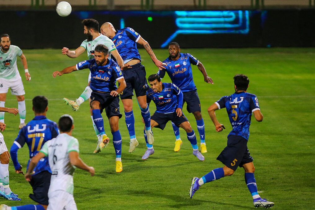 کارگرجم: استقلال و پرسپولیس مدعیان اصلی لیگ هستند