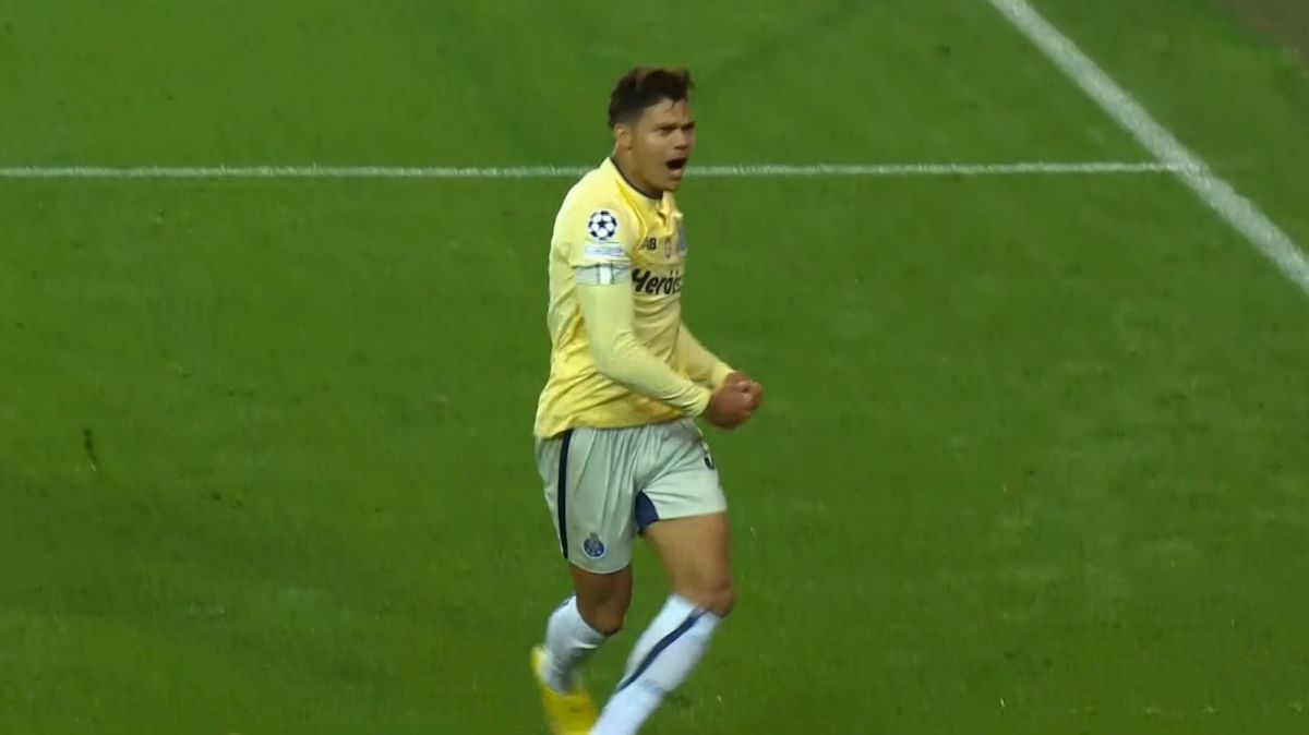 گل دوم پورتو به کلوب بروژ (اوانیلستون با تاثیر طارمی)