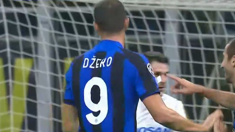 گل سوم اینتر به ویکتوریا پلزن (ژکو)