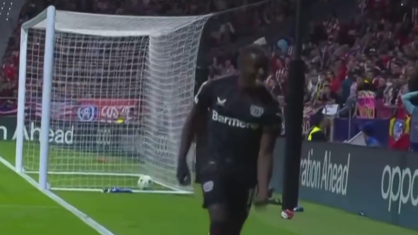 گل اول بایرلورکون به اتلتیکو مادرید (دیابی)