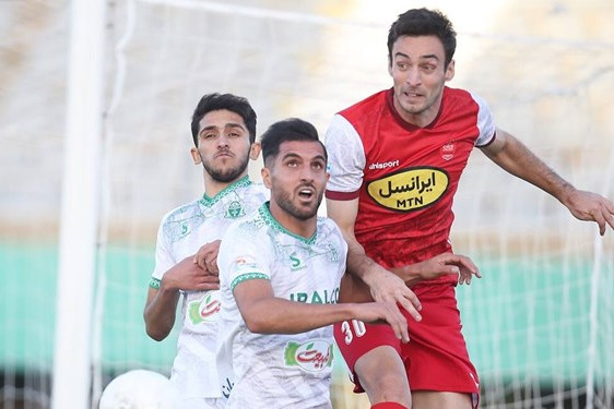 مشکل ممنوعالخروجی مدافع پرسپولیس حل شد