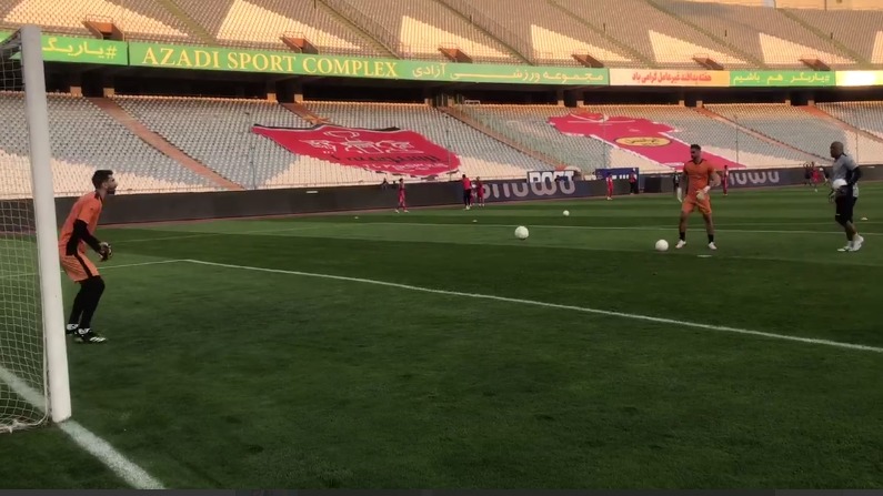 اختصاصی/ تمرین وسلی ننکا با علیرضا بیرانوند در آستانه بازی پرسپولیس و مس کرمان