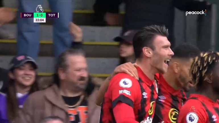 گل اول بورنموث به تاتنهام (کیفر مور)