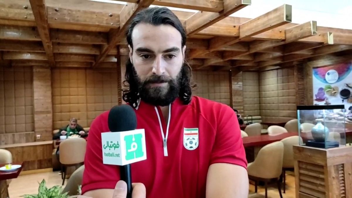 اختصاصی/ مصاحبه امیرحسین اکبری بازیکن تیم ملی فوتبال ساحلی پیش از سفر به امارات برای حضور در مسابقات جام بین‌قاره‌ای