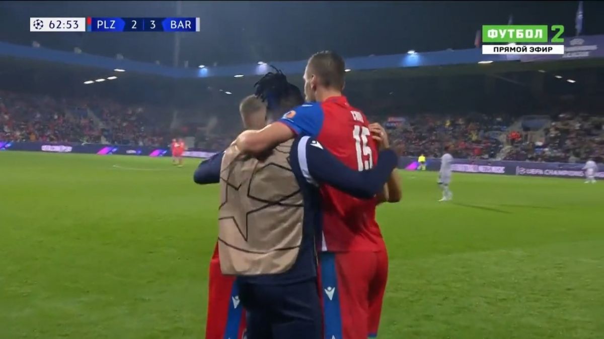 گل دوم ویکتوریا پلژن به بارسلونا (دبل چوری)