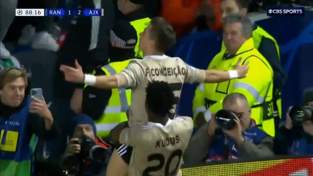 گل سوم آژاکس به رنجرز (کنسیسائو)