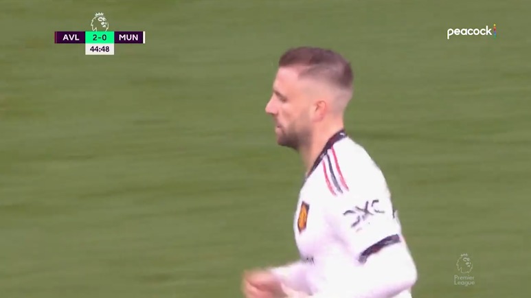 گل اول منچستریونایتد به استون ویلا (لوک شاو)