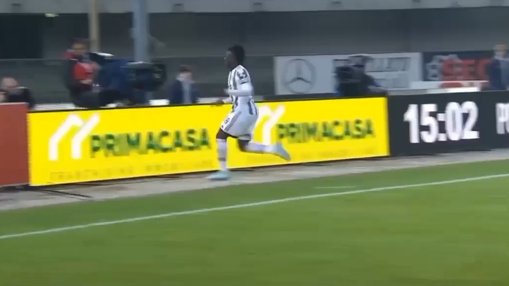 گل اول یوونتوس به هلاس ورونا (کین)