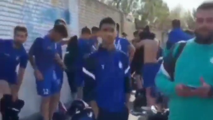 وضعیت عجیب تیم امید استقلال بدون رختکن و امکانات / مدیران سابق استقلال شش ماه قبل، وعده ساخت ورزشگاه و کمپ اختصاصی برای تیم های پایه استقلال را داده بودند