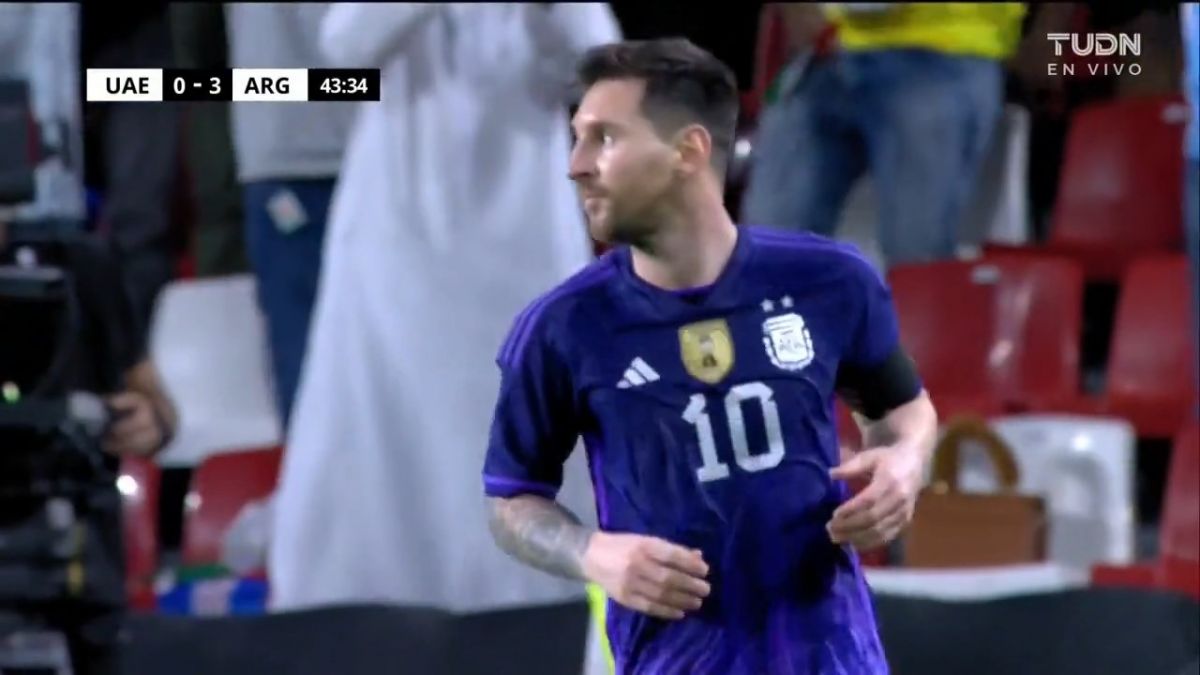 گل چهارم آرژانتین به امارات (لیونل مسی)