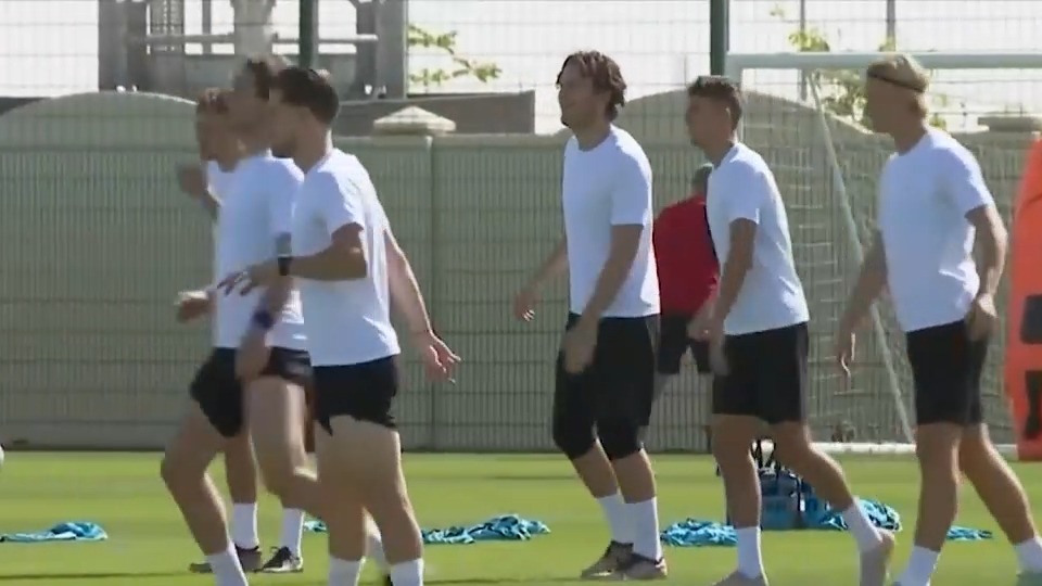 مجله فوتبال/ پیش بازی تونس - استرالیا و فرانسه - دانمارک