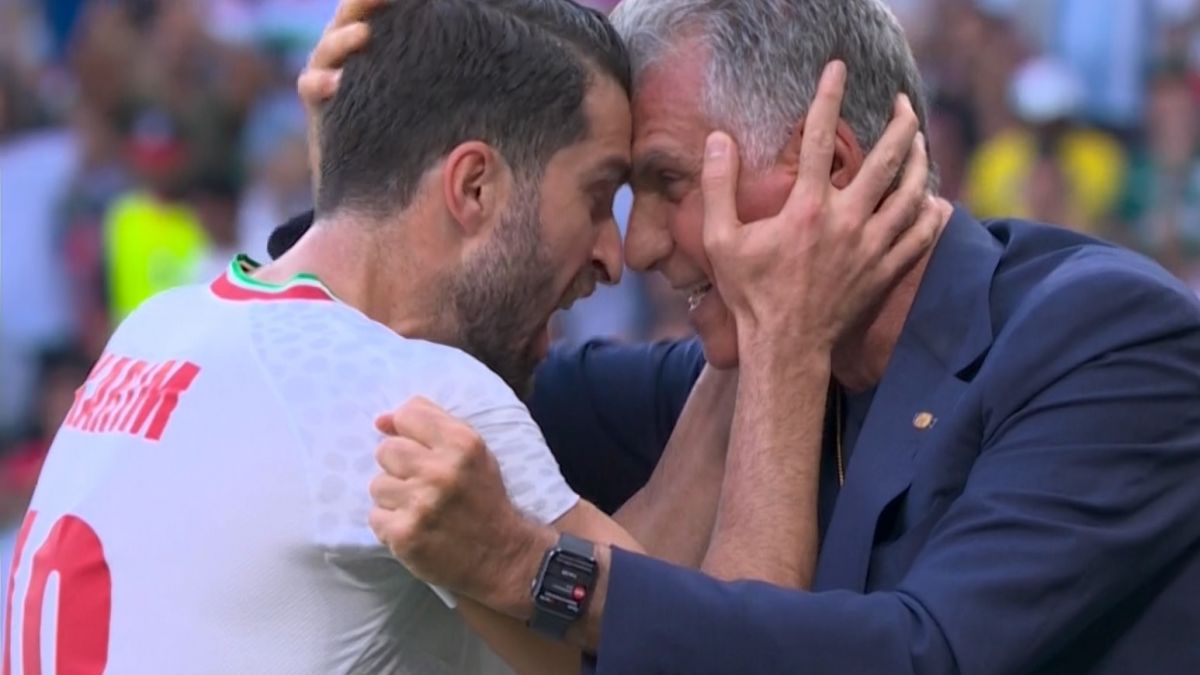 اعلان وضعیت اضطراری اپل واچ کی‌روش پس از گل چشمی به ولز نشان می‌دهد سرمربی تیم ملی هیجان خطرناک و بالایی را پشت سر می‌گذاشت