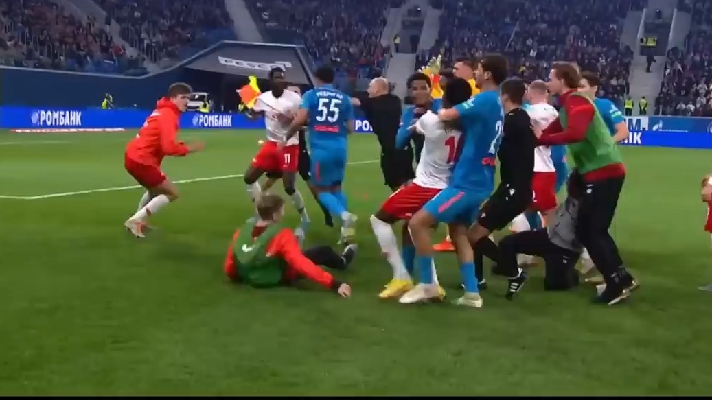 6 کارت قرمز پس از سوت پایان بازی زنیت و اسپارتاک و درگیری بازیکنان