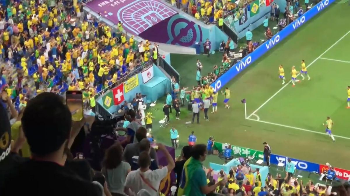 اختصاصی/ فضای ورزشگاه بعد از گل کاسمیرو به سوئیس