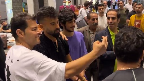 اختصاصی/ حضور رامین رضاییان در فرودگاه دوحه