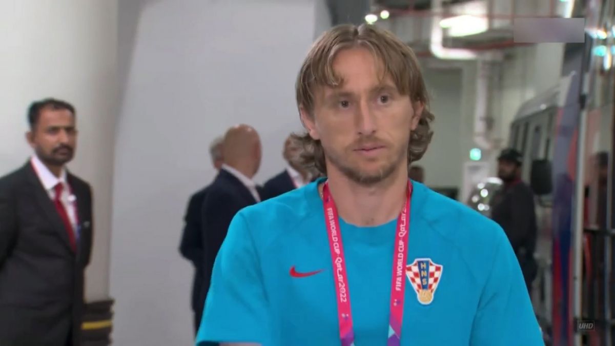 ورود بازیکنان تیم ملی کرواسی و ژاپن به ورزشگاه الجنوب