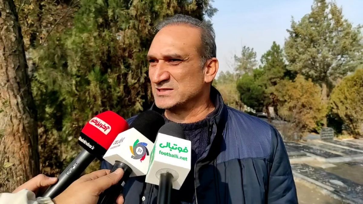 اختصاصی/ گفت و گو با جمشید شاه‌محمدی بازیکن سابق پرسپولیس در حاشیه مراسم خاکسپاری مجید پروین