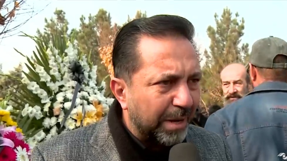 مجله فوتبال/ حواشی مراسم خاکسپاری کریم باوی ستاره اسبق تیم ملی ایران