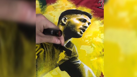 طراحی چهره جذاب از گونسالو راموس روی پیراهن پرتغال